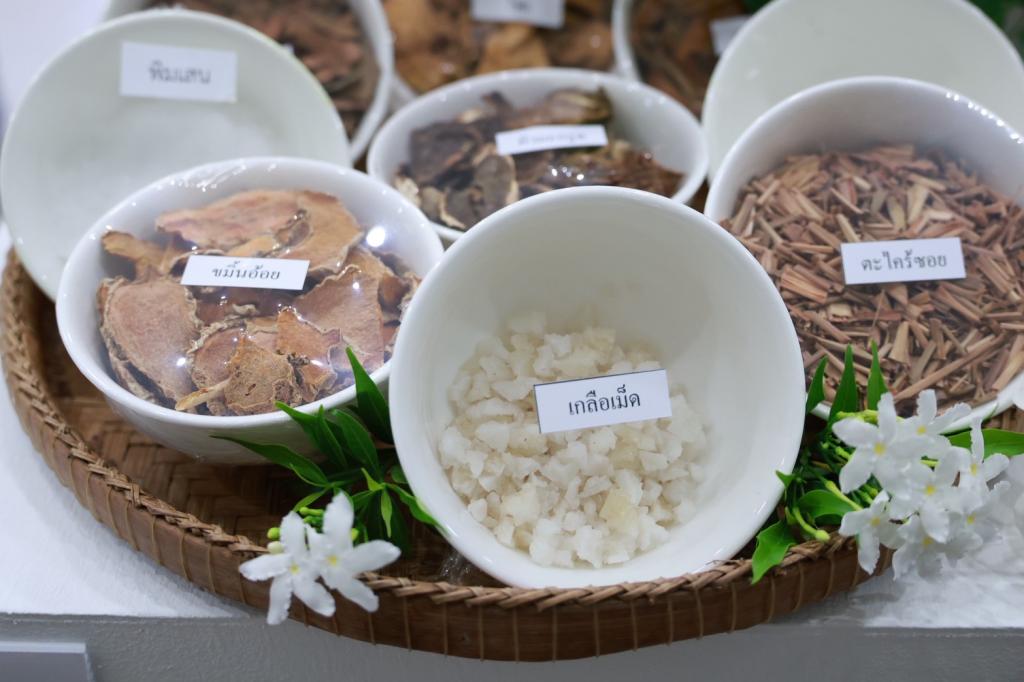 “วราวุธ” หนุน “DIPROM Community SkillUp” สร้างผู้ประกอบการรุ่นใหม่ ดันรายได้เพิ่ม เสริมความแข็งแกร่งให้เศรษฐกิจชุมชน ผ่านการต่อยอด เพิ่มมูลค่าวัตถุดิบในท้องถิ่น