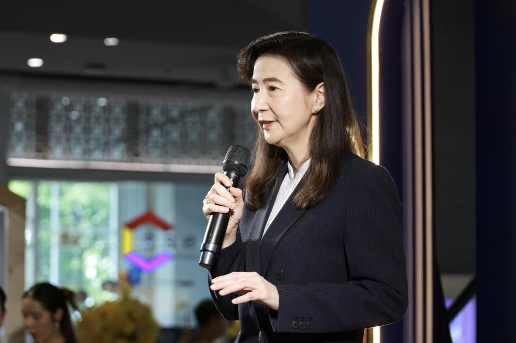 “อธิบดีณัฏฐิญา” ประกาศความสำเร็จ งาน "DIPROM Creative & Innovation 2026" ชูนวัตกรรม Generative AI ยกระดับ 50 ผลิตภัณฑ์ชุมชนสู่สากล คาดกระตุ้นมูลค่าเศรษฐกิจกว่า 30 ล้านบาท