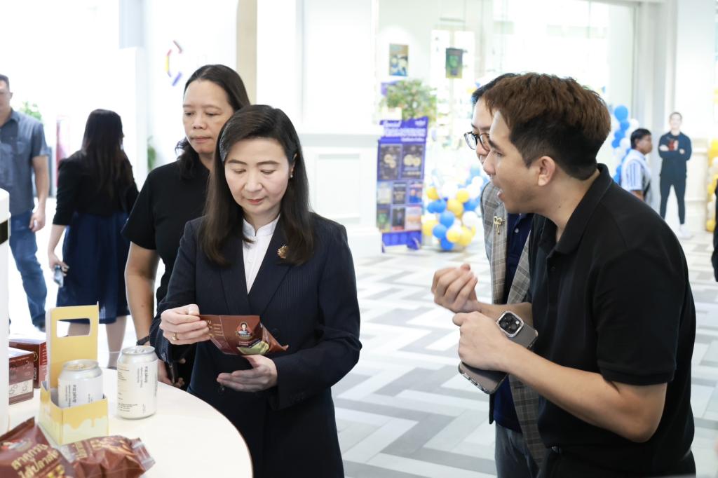“อธิบดีณัฏฐิญา” ประกาศความสำเร็จ งาน "DIPROM Creative & Innovation 2026" ชูนวัตกรรม Generative AI ยกระดับ 50 ผลิตภัณฑ์ชุมชนสู่สากล คาดกระตุ้นมูลค่าเศรษฐกิจกว่า 30 ล้านบาท