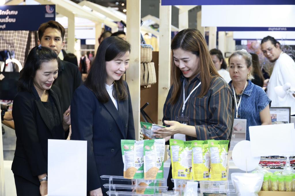 “อธิบดีณัฏฐิญา” ประกาศความสำเร็จ งาน "DIPROM Creative & Innovation 2026" ชูนวัตกรรม Generative AI ยกระดับ 50 ผลิตภัณฑ์ชุมชนสู่สากล คาดกระตุ้นมูลค่าเศรษฐกิจกว่า 30 ล้านบาท