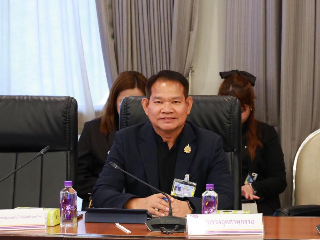 “ดีพร้อม” ร่วมรับฟังข้อเสนอภาครัฐ–เอกชน เดินหน้ายกระดับ SME ไทย เพิ่มขีดความสามารถแข่งขัน