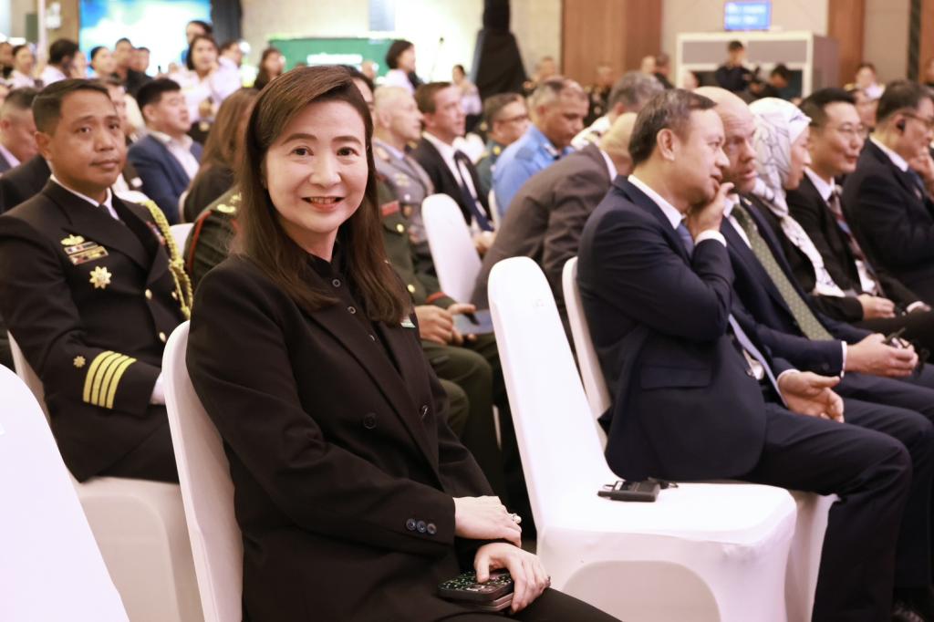 อก.- กห. - อว. ดัน “Defense Tech เมดอินไทยแลนด์” ขับเคลื่อน THAIDEF-EX 2026 เวทีแรก เชื่อม งานวิจัย สู่ ภาคการผลิต "ดีพร้อม" นำทัพรวมพลังผู้ประกอบการ หนุน อุตสาหกรรมป้องกันประเทศสู่ระดับสากล