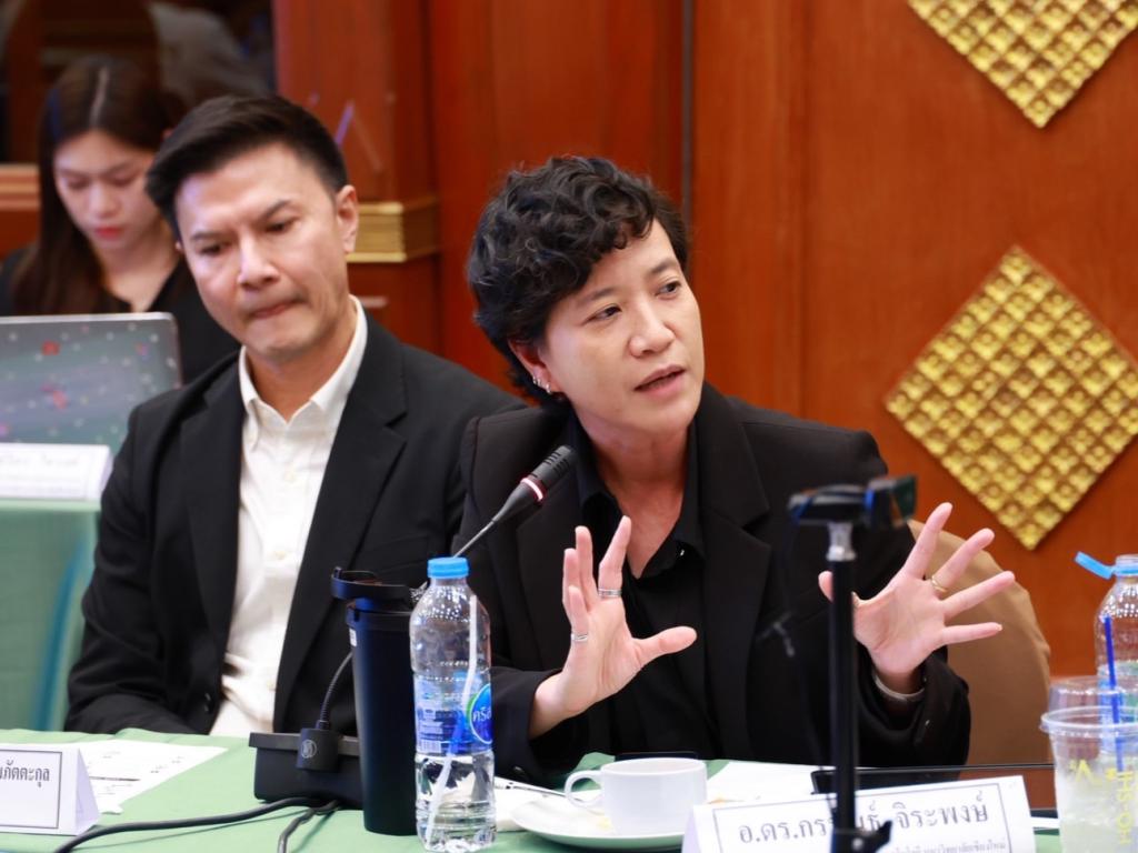 “รองอธิบดีพลาวุธ” บินตรงเมืองล้านนา เปิดเวทีรับฟังความคิดเห็นฯ จากหน่วยงานรัฐ-เอกชนภาคเหนือ ลุยพลิกโจทย์พื้นที่สู่การยกระดับ ผปก.ไทย ด้วยพลังทุกภาคส่วนอย่างยั่งยืน