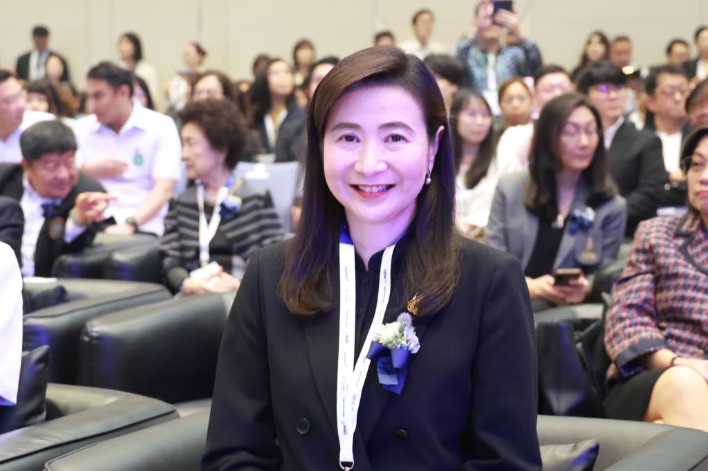 “นายกฯ อนุทิน” เปิดฉากยิ่งใหญ่!! "International Healthcare Week 2026" มหกรรมสุขภาพระดับเอเชีย พร้อมเยี่ยมชมบูธนิทรรศการผลงานผลิตภัณฑ์ทางการแพทย์ของ “ดีพร้อม”