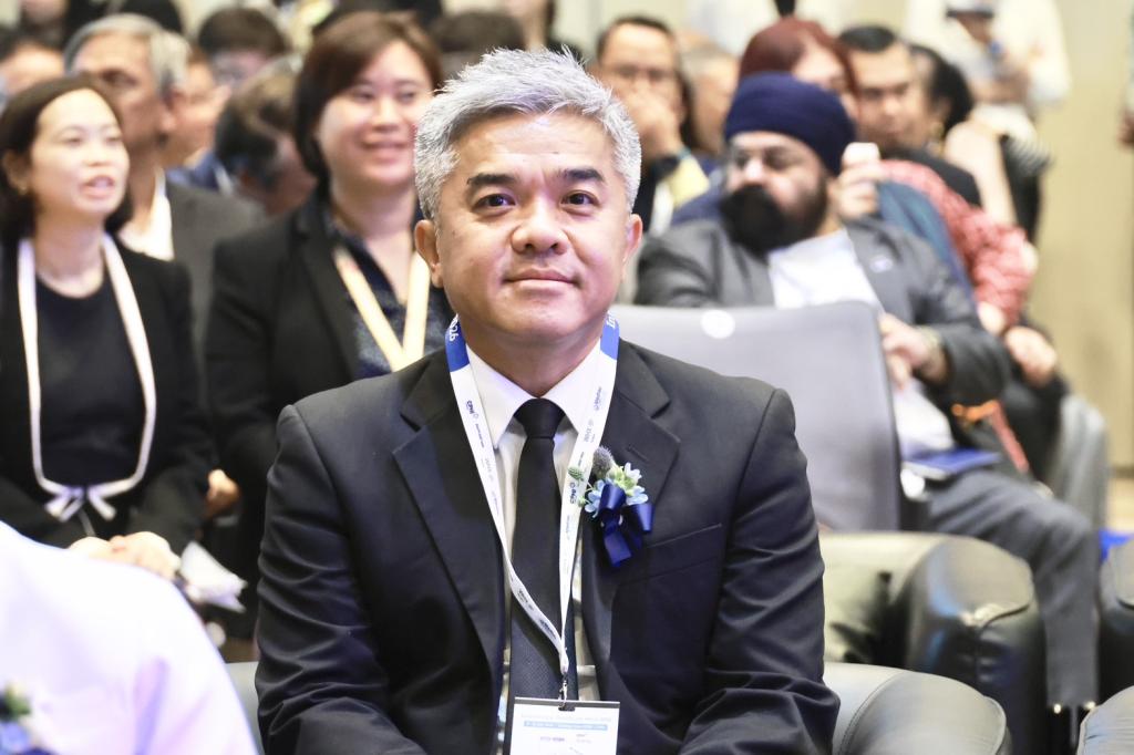 “นายกฯ อนุทิน” เปิดฉากยิ่งใหญ่!! "International Healthcare Week 2026" มหกรรมสุขภาพระดับเอเชีย พร้อมเยี่ยมชมบูธนิทรรศการผลงานผลิตภัณฑ์ทางการแพทย์ของ “ดีพร้อม”