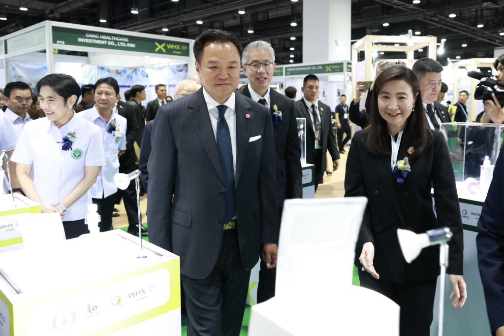 “นายกฯ อนุทิน” เปิดฉากยิ่งใหญ่!! "International Healthcare Week 2026" มหกรรมสุขภาพระดับเอเชีย พร้อมเยี่ยมชมบูธนิทรรศการผลงานผลิตภัณฑ์ทางการแพทย์ของ “ดีพร้อม”