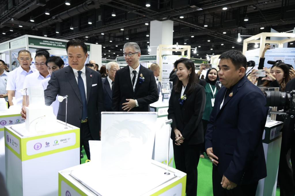 “นายกฯ อนุทิน” เปิดฉากยิ่งใหญ่!! "International Healthcare Week 2026" มหกรรมสุขภาพระดับเอเชีย พร้อมเยี่ยมชมบูธนิทรรศการผลงานผลิตภัณฑ์ทางการแพทย์ของ “ดีพร้อม”