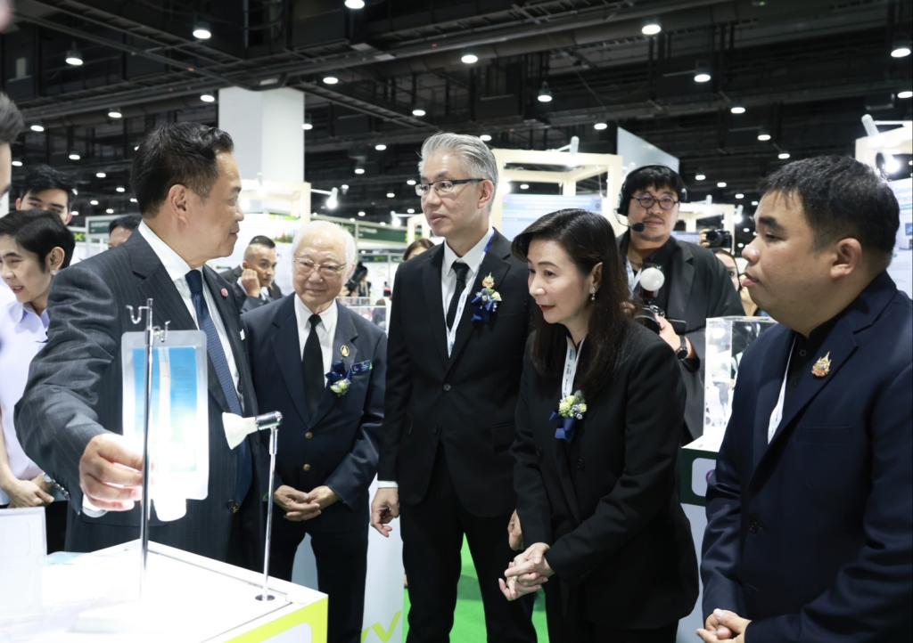 “นายกฯ อนุทิน” เปิดฉากยิ่งใหญ่!! "International Healthcare Week 2026" มหกรรมสุขภาพระดับเอเชีย พร้อมเยี่ยมชมบูธนิทรรศการผลงานผลิตภัณฑ์ทางการแพทย์ของ “ดีพร้อม”