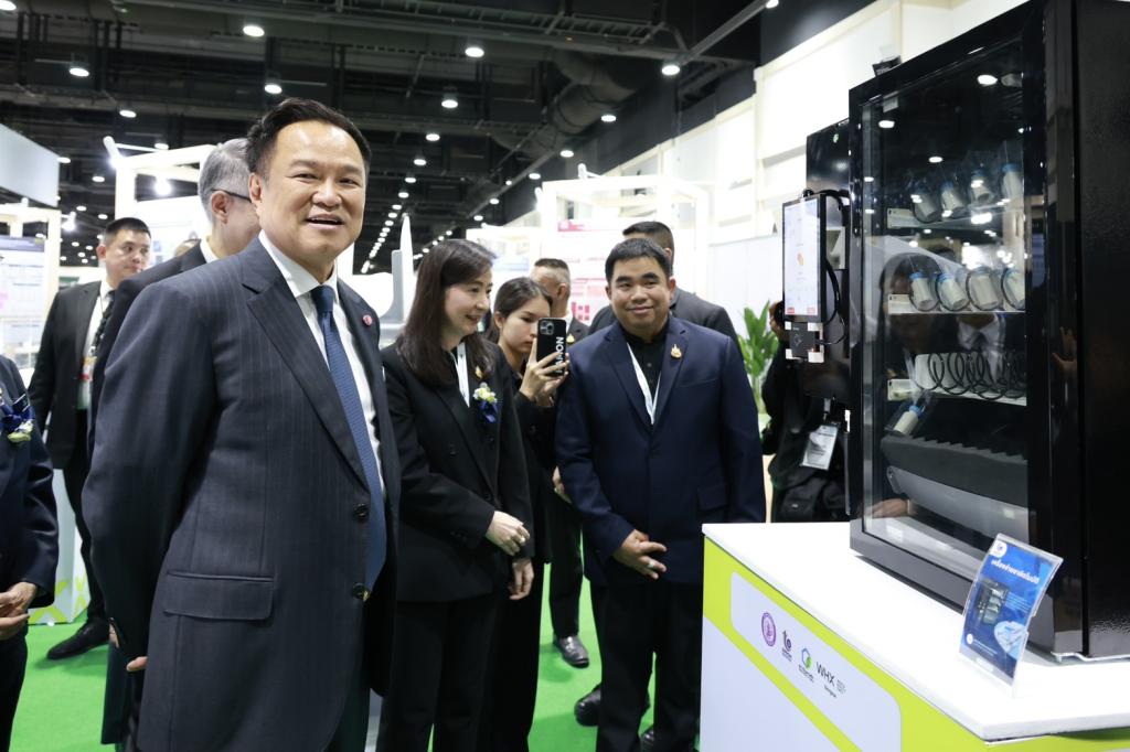 “นายกฯ อนุทิน” เปิดฉากยิ่งใหญ่!! "International Healthcare Week 2026" มหกรรมสุขภาพระดับเอเชีย พร้อมเยี่ยมชมบูธนิทรรศการผลงานผลิตภัณฑ์ทางการแพทย์ของ “ดีพร้อม”