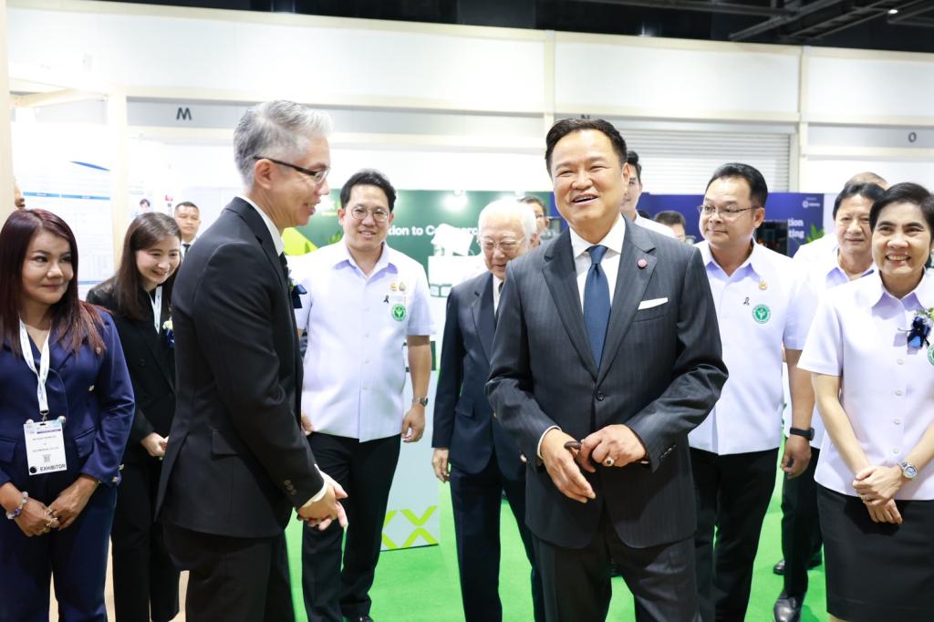 “นายกฯ อนุทิน” เปิดฉากยิ่งใหญ่!! "International Healthcare Week 2026" มหกรรมสุขภาพระดับเอเชีย พร้อมเยี่ยมชมบูธนิทรรศการผลงานผลิตภัณฑ์ทางการแพทย์ของ “ดีพร้อม”