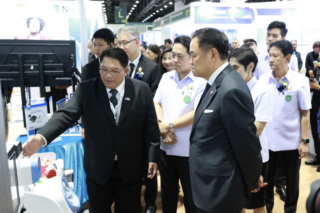 “นายกฯ อนุทิน” เปิดฉากยิ่งใหญ่!! "International Healthcare Week 2026" มหกรรมสุขภาพระดับเอเชีย พร้อมเยี่ยมชมบูธนิทรรศการผลงานผลิตภัณฑ์ทางการแพทย์ของ “ดีพร้อม”