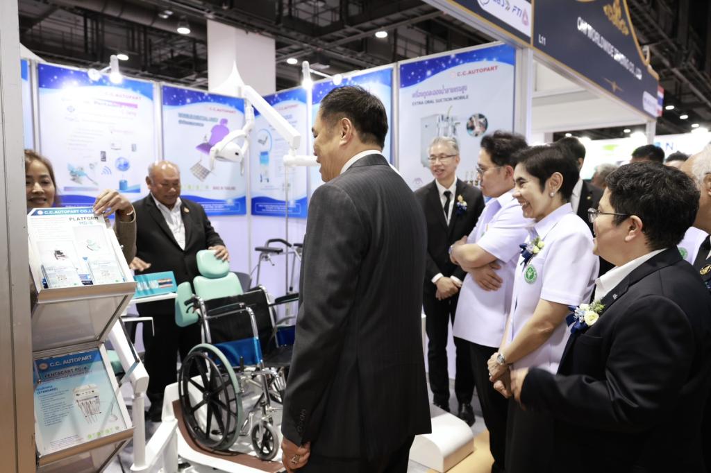 “นายกฯ อนุทิน” เปิดฉากยิ่งใหญ่!! "International Healthcare Week 2026" มหกรรมสุขภาพระดับเอเชีย พร้อมเยี่ยมชมบูธนิทรรศการผลงานผลิตภัณฑ์ทางการแพทย์ของ “ดีพร้อม”