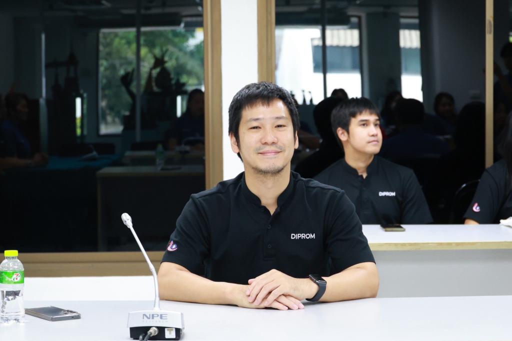 “ดีพร้อม” รวมพลังปรับภูมิทัศน์ เฉลิมพระเกียรติเนื่องในโอกาสมหามงคล 4 รอบ สมเด็จพระนางเจ้าฯ พระบรมราชินี