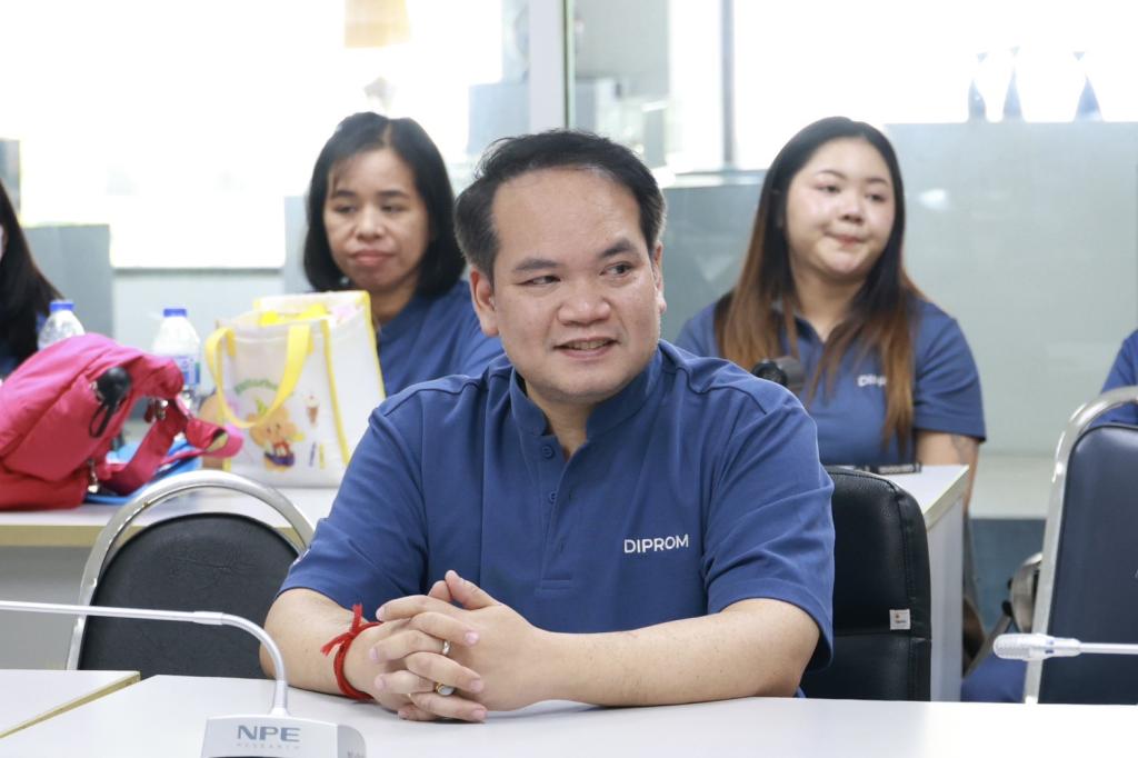 “ดีพร้อม” รวมพลังปรับภูมิทัศน์ เฉลิมพระเกียรติเนื่องในโอกาสมหามงคล 4 รอบ สมเด็จพระนางเจ้าฯ พระบรมราชินี