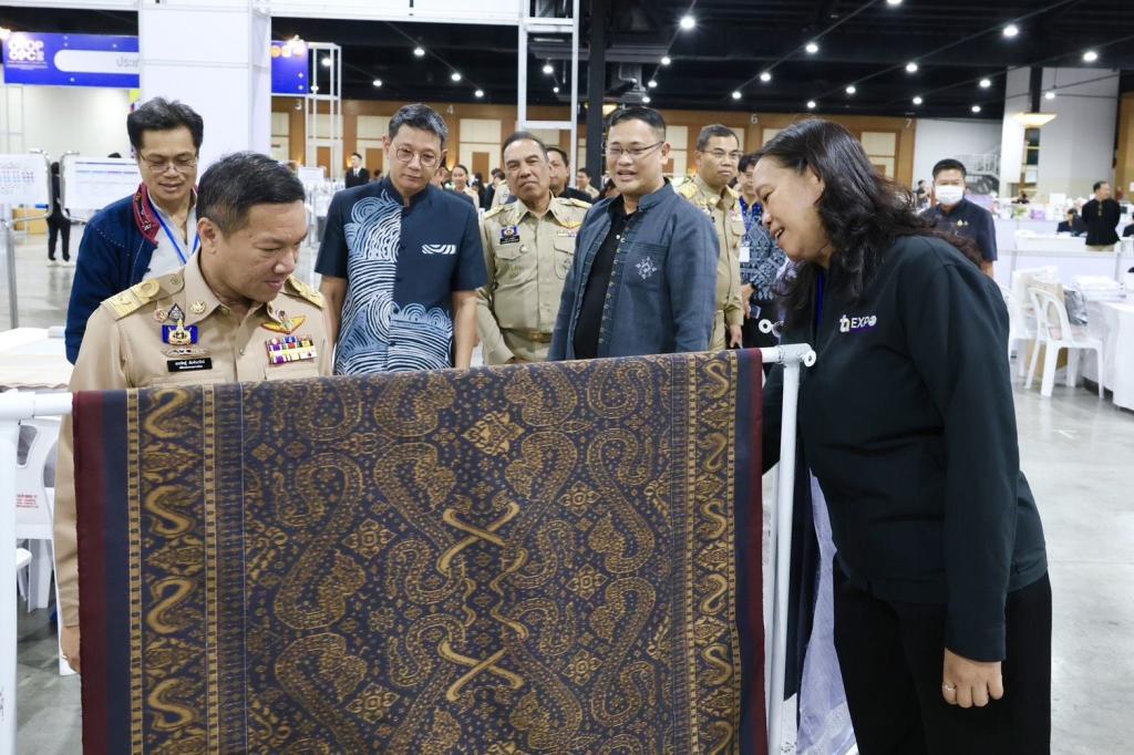 “ดีพร้อม” ดันผ้าไทยติดดาว! ร่วมตรวจประเมิน OTOP Product Champion 2569 ยกระดับมาตรฐานสู่ตลาดโลก