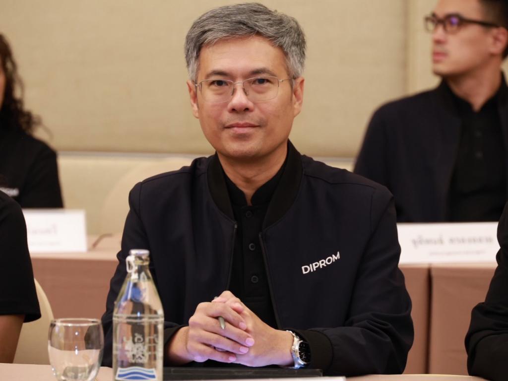 “อธิบดีณัฏฐิญา” นำทีมดีพร้อม ล่องใต้เปิดเวทีรับฟังความคิดเห็นฯ ภาครัฐ-เอกชน พร้อมเดินหน้าแก้เกมเชิงพื้นที่สู่การยกระดับ ผู้ประกอบการไทย ด้วยพลังทุกภาคส่วนอย่างเต็มสูบ