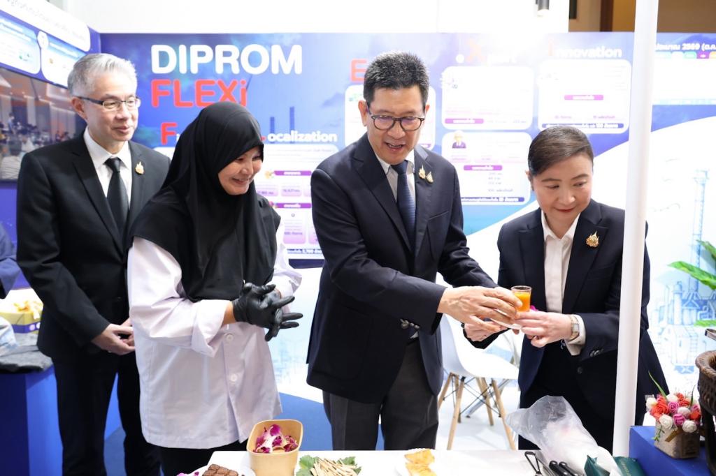 “ดีพร้อม“ ดัน DIPROM FLEXI : เปลี่ยนนโยบายเป็นโอกาสทางธุรกิจ สานต่อ “MSME Plus” ขานรับ “ดร.เอกนิติ” ต่อยอดวาระสมุดปกน้ำเงิน ชง “ปลัดณัฐพล” ชู 4S Growth Pathway มอบดีพร้อมเดินหน้า ขับเคลื่อนผู้ประกอบการรายย่อยและรายเล็กในทุกมิติ
