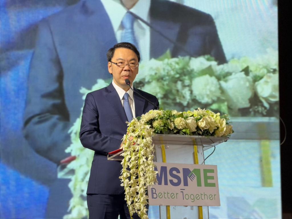 “ดีพร้อม“ ดัน DIPROM FLEXI : เปลี่ยนนโยบายเป็นโอกาสทางธุรกิจ สานต่อ “MSME Plus” ขานรับ “ดร.เอกนิติ” ต่อยอดวาระสมุดปกน้ำเงิน ชง “ปลัดณัฐพล” ชู 4S Growth Pathway มอบดีพร้อมเดินหน้า ขับเคลื่อนผู้ประกอบการรายย่อยและรายเล็กในทุกมิติ