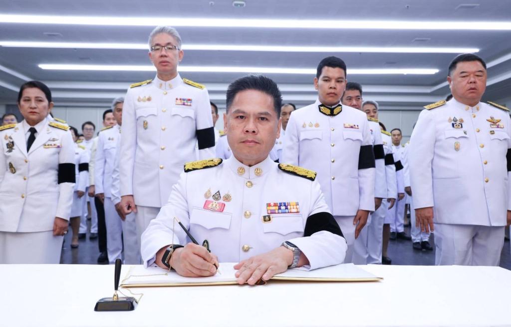 “วราวุธ” นำ ขรก. เจ้าหน้าที่ กระทรวงอุตสาหกรรม ถวายพระพรชัยมงคลเฉลิมพระเกียรติพระบาทสมเด็จพระเจ้าอยู่หัว เนื่องในโอกาสเฉลิมพระชนมพรรษา 28 กรกฎาคม 2569