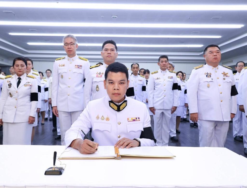 “วราวุธ” นำ ขรก. เจ้าหน้าที่ กระทรวงอุตสาหกรรม ถวายพระพรชัยมงคลเฉลิมพระเกียรติพระบาทสมเด็จพระเจ้าอยู่หัว เนื่องในโอกาสเฉลิมพระชนมพรรษา 28 กรกฎาคม 2569