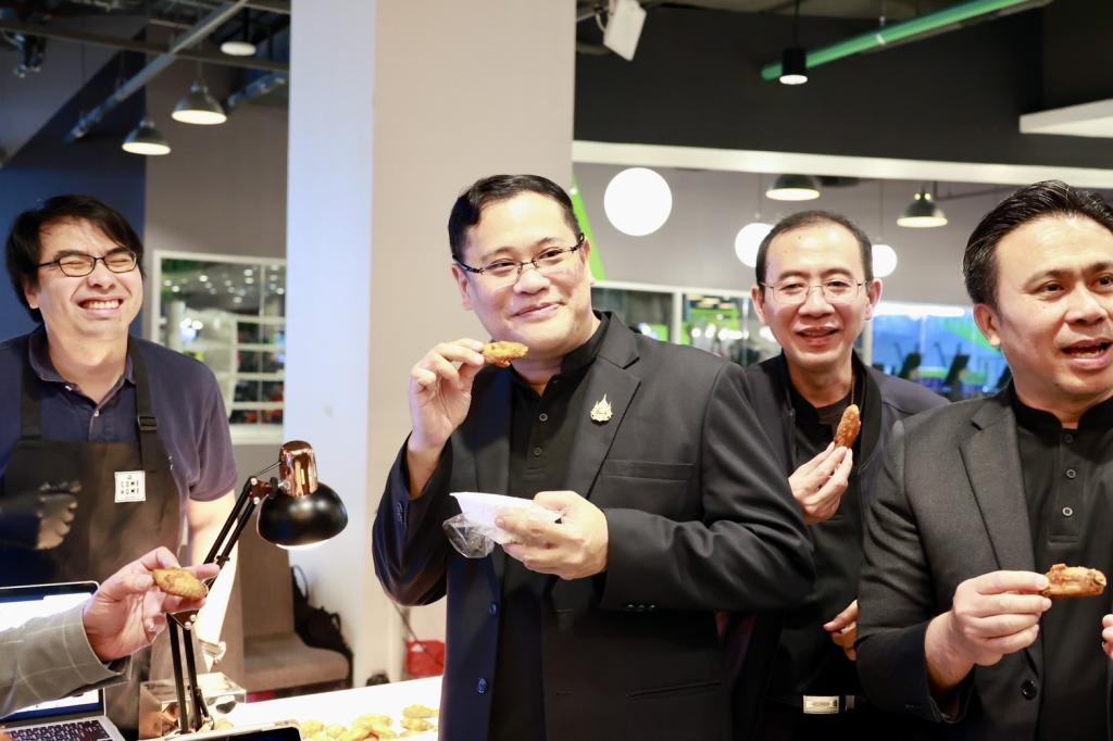“ดีพร้อม” ดันผู้ประกอบการอาหารฮาลาลไทยสู่ตลาดโลก ผ่าน GI–Thai Soft Power–Global Branding ยกระดับ 13 แบรนด์ต้นแบบ สร้างธุรกิจอาหารไทยแห่งอนาคต