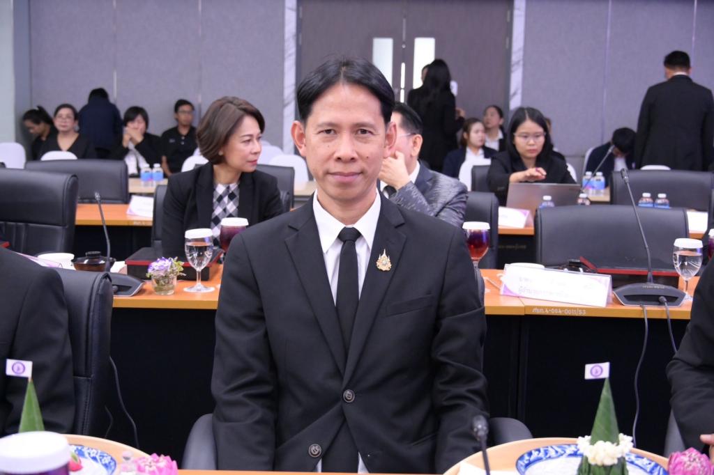 “อธิบดีณัฏฐิญา” พร้อมผู้บริหารดีพร้อม ร่วมต้อนรับ “รนม.ศุภจี” พร้อมรับมอบนโยบาย ปลุกอุตสาหกรรมไทยรับโลกใหม่ ดัน Made in Thailand ชูไบโอเอเนอร์จี เซมิคอนดักเตอร์-โฟโตนิกส์ พร้อมทบทวนกฎหมาย ปรับดัชนีสะท้อนเศรษฐกิจจริง เผยปลาย ส.ค. เตรียมเจรจาภาษีสหรัฐฯ