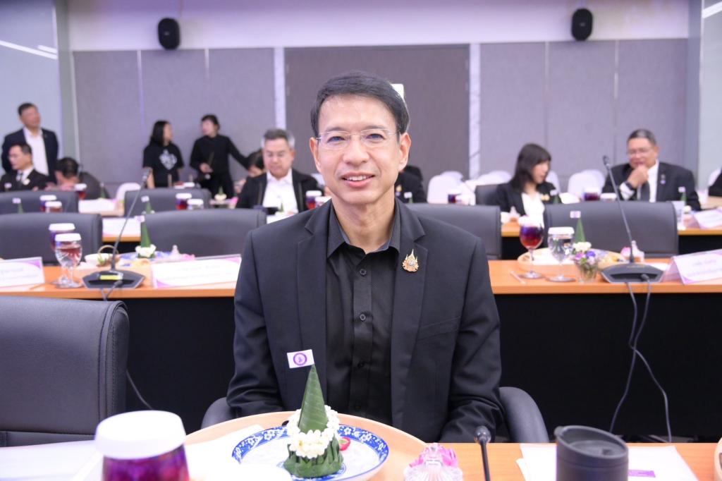 “อธิบดีณัฏฐิญา” พร้อมผู้บริหารดีพร้อม ร่วมต้อนรับ “รนม.ศุภจี” พร้อมรับมอบนโยบาย ปลุกอุตสาหกรรมไทยรับโลกใหม่ ดัน Made in Thailand ชูไบโอเอเนอร์จี เซมิคอนดักเตอร์-โฟโตนิกส์ พร้อมทบทวนกฎหมาย ปรับดัชนีสะท้อนเศรษฐกิจจริง เผยปลาย ส.ค. เตรียมเจรจาภาษีสหรัฐฯ