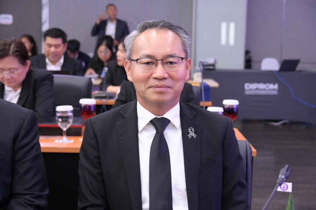 “อธิบดีณัฏฐิญา” พร้อมผู้บริหารดีพร้อม ร่วมต้อนรับ “รนม.ศุภจี” พร้อมรับมอบนโยบาย ปลุกอุตสาหกรรมไทยรับโลกใหม่ ดัน Made in Thailand ชูไบโอเอเนอร์จี เซมิคอนดักเตอร์-โฟโตนิกส์ พร้อมทบทวนกฎหมาย ปรับดัชนีสะท้อนเศรษฐกิจจริง เผยปลาย ส.ค. เตรียมเจรจาภาษีสหรัฐฯ