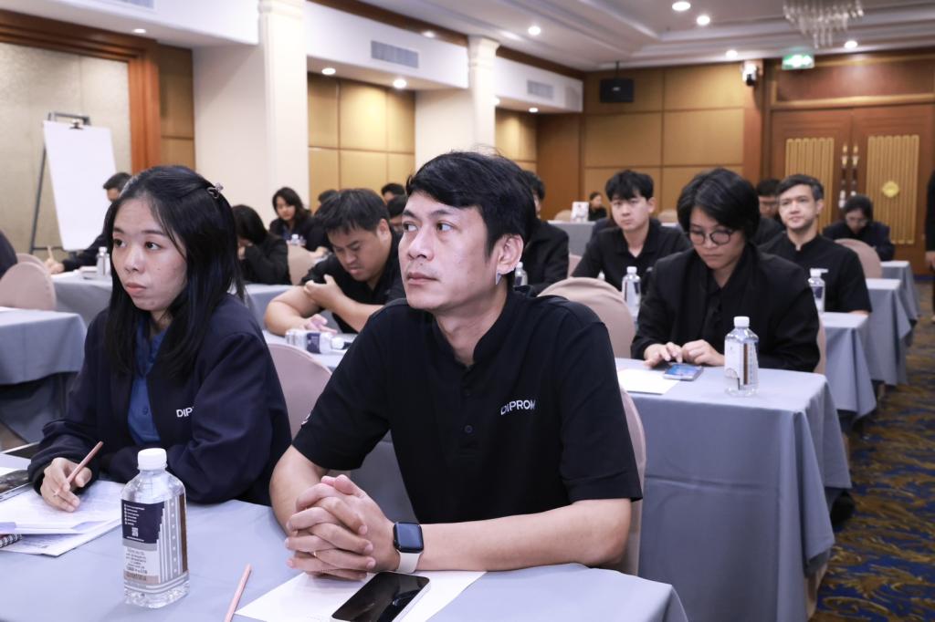 “รองอธิบดีดุสิต” ร่วมชื่นชมความสำเร็จ Data Governance พร้อมเน้นย้ำเดินหน้าต่อยอดระบบข้อมูล-ความปลอดภัย สู่ Data-driven Organization