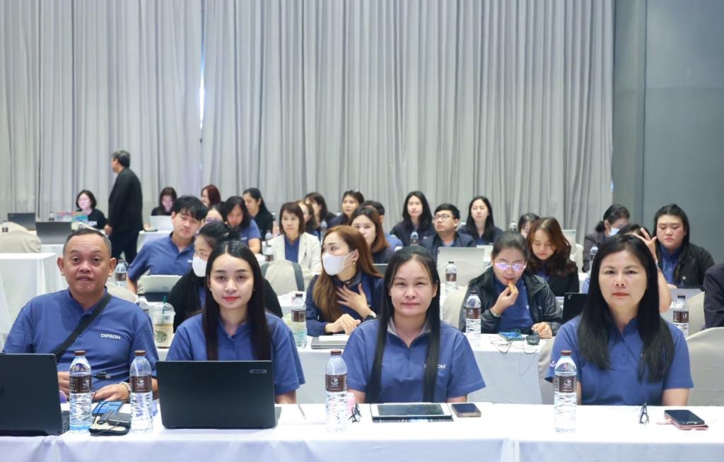 “ดีพร้อม” ติดอาวุธบุคลากร เสริมแกร่งเพิ่มผลิตภาพสีเขียวและคาร์บอนฟุตพริ้นท์ พร้อมต่อยอด ขับเคลื่อนอุตสาหกรรม สู่ Net Zero อย่างยั่งยืน