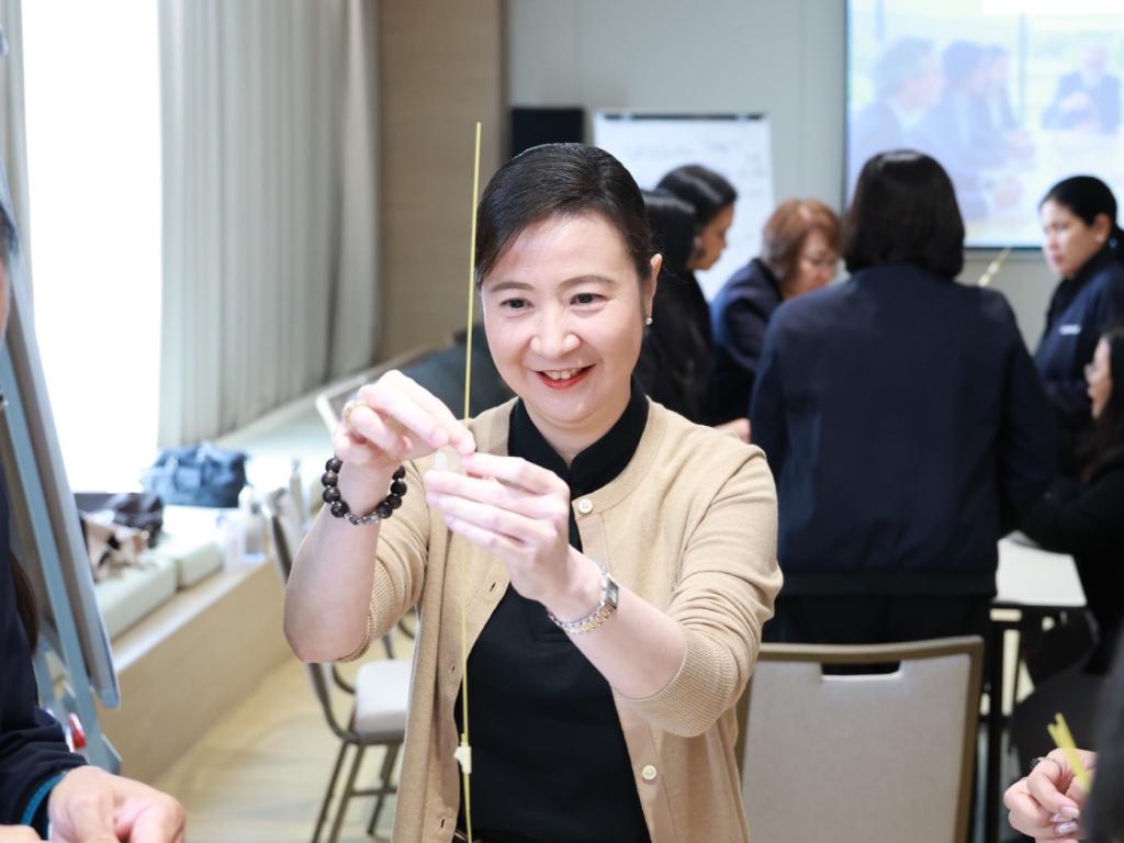 “อธิบดีณัฏฐิญา” ปิดห้อง ติวเข้ม พร้อมติดอาวุธทางความคิดให้ผู้บริหารดีพร้อม เปิดโอกาส คิดนอกกรอบ เพื่อพัฒนาทักษะการเป็นผู้นำแห่งอนาคต
