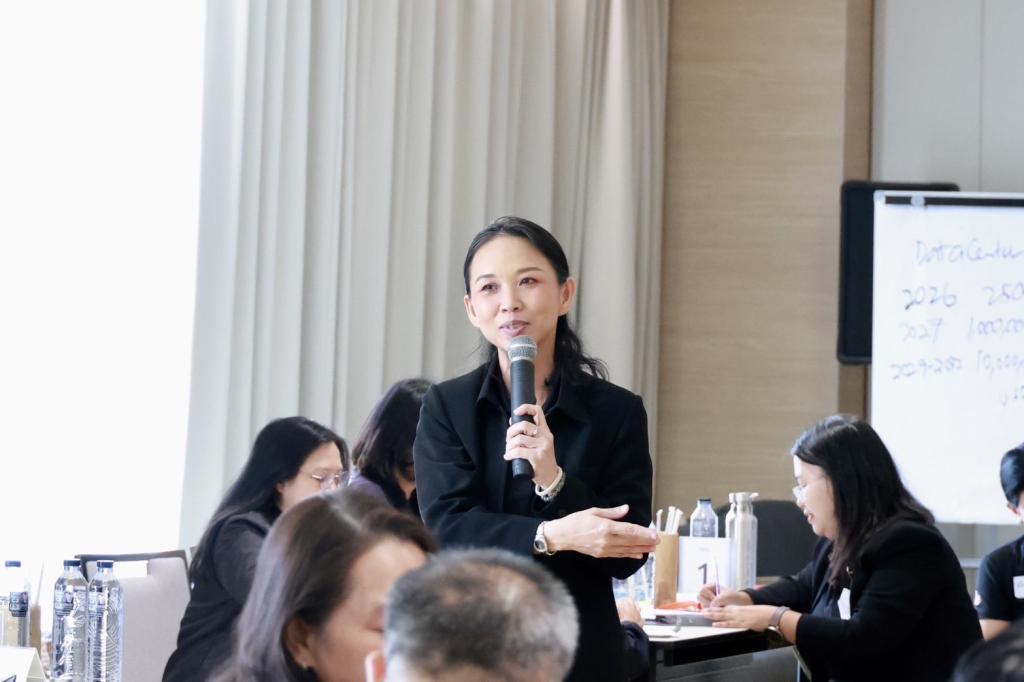 “อธิบดีณัฏฐิญา” ปิดห้อง ติวเข้ม พร้อมติดอาวุธทางความคิดให้ผู้บริหารดีพร้อม เปิดโอกาส คิดนอกกรอบ เพื่อพัฒนาทักษะการเป็นผู้นำแห่งอนาคต