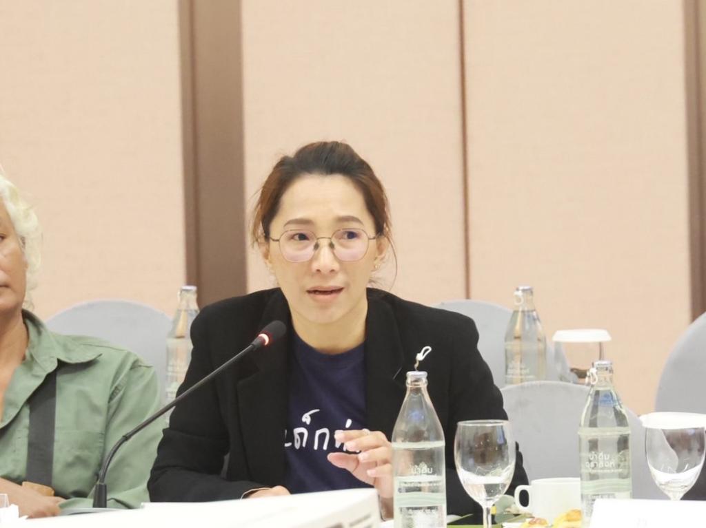 “ดีพร้อม” เดินหน้าขับเคลื่อนเศรษฐกิจยุคใหม่ เปิดเวทีรับฟังความคิดเห็นผู้มีส่วนได้เสียภาคตะวันออกเฉียงเหนือ พร้อมวางกลยุทธ์ขับเคลื่อนเอสเอ็มอีให้เติบโต