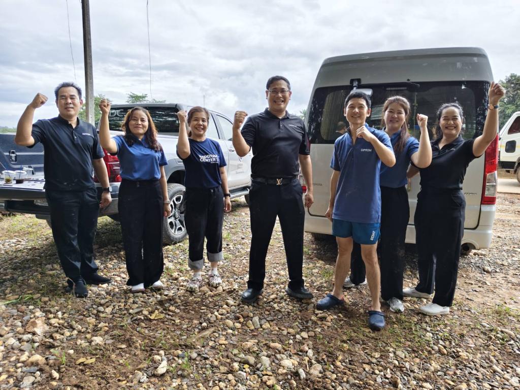 “ศูนย์อุตสาหกรรมรวมใจ” เปิดเตา ปรุงรส ส่งต่อเมนูอาหาร จากวัตถุดิบที่ได้รับการสนับสนุน ถึงมือผู้ประสบภัย เจ้าหน้าที่ และอาสาสมัครในพื้นที่จังหวัดน่าน พร้อมส่งทีมลงพื้นที่ Big Cleaning ทำความสะอาดพื้นที่