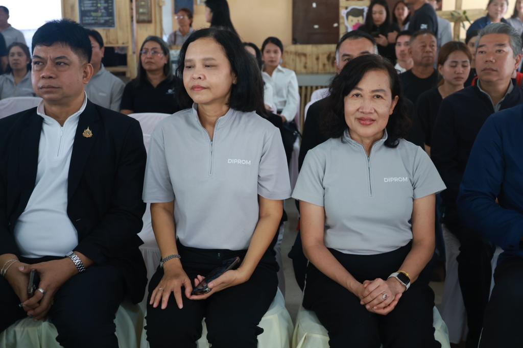 “อธิบดีณัฏฐิญา” เปิดบ้าน DC11 ต้อนรับ “รมว.อุตฯ  ด้าน “วราวุธ” ชู SMEs เปลี่ยนวิกฤติเป็นโอกาส ใช้เทคโนโลยี-นวัตกรรมเพิ่มขีดความสามารถ พร้อม เป็น ”ลมใต้ปีก“ ดัน DIPROM ITC เป็นพื้นที่แห่งการเรียนรู้