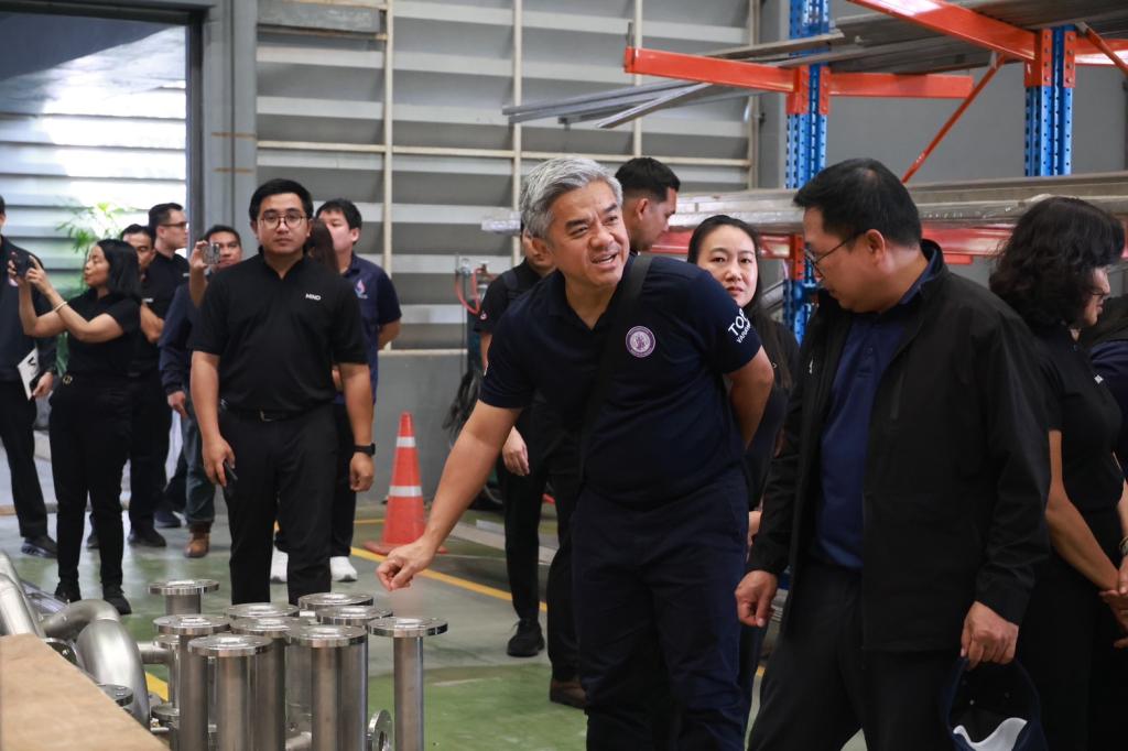 “ปลัดณัฐพล” บินตรงสงขลา เยี่ยม “ฟู้ด แมชชินเนอรี่” ดันเชื่อมโยงวิจัย - นวัตกรรม - พัฒนาเครื่องจักรตอบโจทย์อุตสาหกรรมอาหาร ด้าน “ดีพร้อม” หนุนใช้เครื่องจักร DIPROM ITC ทดลองสินค้าต้นแบบต่อยอดสู่เชิงพาณิชย์