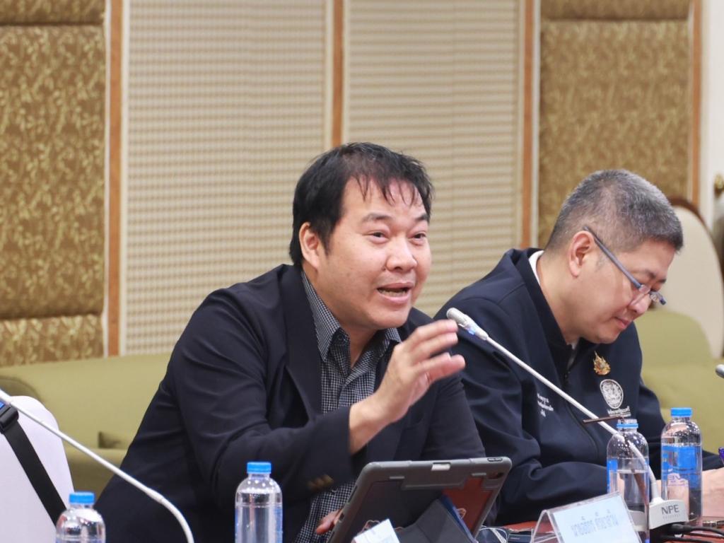 “ดีพร้อม” ร่วมประชุมเปิดมุมมองขับเคลื่อนเศรษฐกิจสร้างสรรค์ ผลักดันการใช้นวัตกรรม ทุนวัฒนธรรม และดาต้าเทคโนโลยี ดึงศักยภาพชุมชน เพิ่มขีดความสามารถผู้ประกอบการภาคธุรกิจไทย