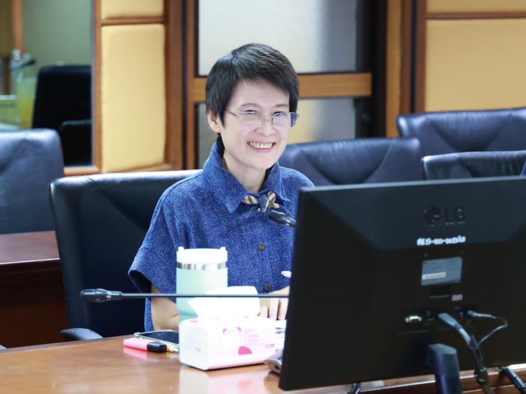 “รองอธิบดีสุรพล” ร่วมถกเข้ม เฟ้นหาตัวจริง เคาะ 3 สถานประกอบการ เข้าชิง "อุตสาหกรรมดีเด่นด้านโลจิสติกส์ ปี 69”