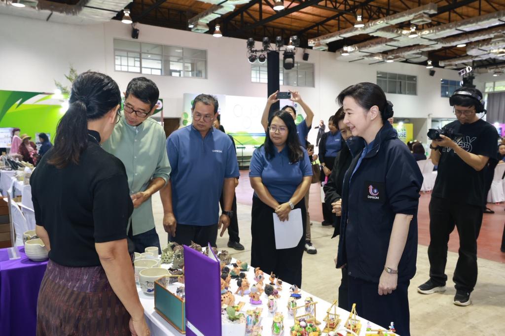 ”ดีพร้อม“ เปิดบ้าน “Creative Materials 2026” โชว์นวัตกรรมวัสดุอุตสาหกรรมชีวภาพ ยกระดับผู้ประกอบการไทยสู่เศรษฐกิจ BCG