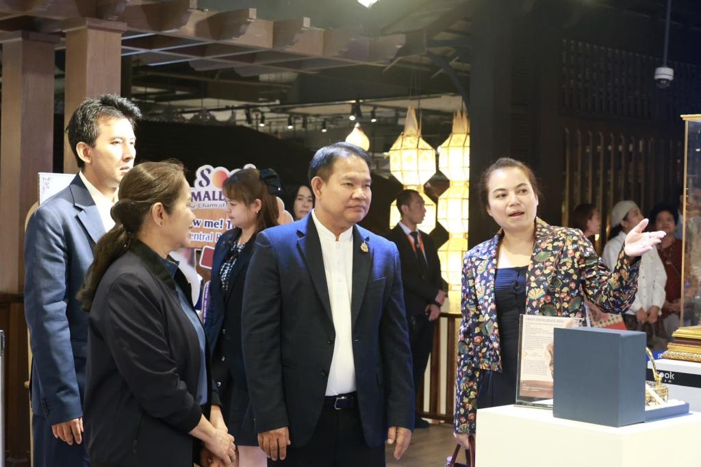 “รองอธิบดีสุรพล” เปิดเวที “Craft Excellence 2026” คัดสรรและจัดแสดงผลิตภัณฑ์ 35 ครูช่างศิลป์ ยกระดับหัตถศิลป์ไทยสู่สากล