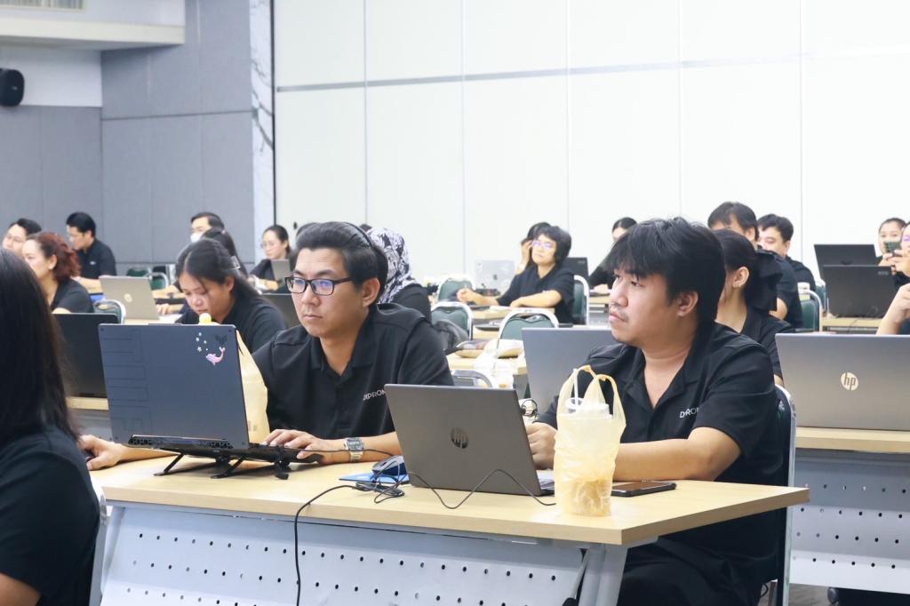 “ดีพร้อม” อัปสกิลคน เพิ่มสปีดงาน เปิดเกม Generative AI พลิกโฉมงานภาครัฐให้คล่องตัว