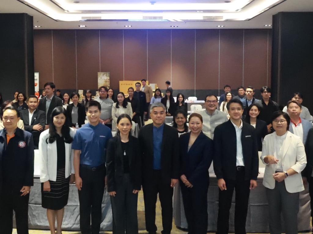 “ดีพร้อม” เดินหน้าขับเคลื่อน Cold Chain ไทย ยกระดับผู้ประกอบการสู่ระบบโลจิสติกส์ที่มีประสิทธิภาพและยั่งยืน พร้อมเผยผลสำเร็จโครงการ ชู 3 Success Case บริษัทต้นแบบที่สะท้อนศักยภาพและความพร้อมของภาคอุตสาหกรรมไทย