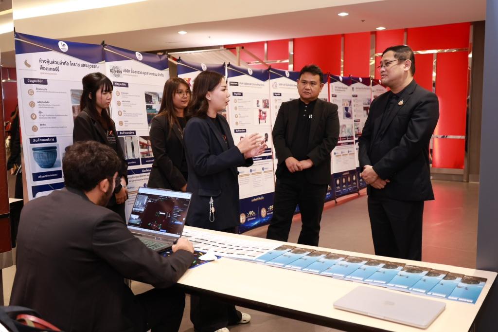 “ดีพร้อม” ปิดฉากความสำเร็จโครงการโลจิสติกส์เชิงกลยุทธ์ ชู 25 สถานประกอบการต้นแบบลดต้นทุนจริง พร้อมรับมือมาตรการคาร์บอนข้ามแดน EU