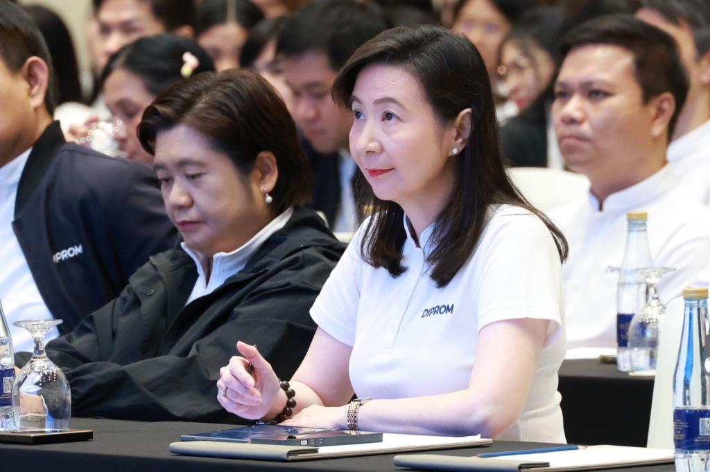 “อธิบดีณัฏฐิญา” ขึ้นเวที เปิดสัมมนา มอบแนวทางการทำงานเสริมแกร่งบุคลากรดีพร้อม มุ่งมั่น เดินหน้า พร้อมลุย