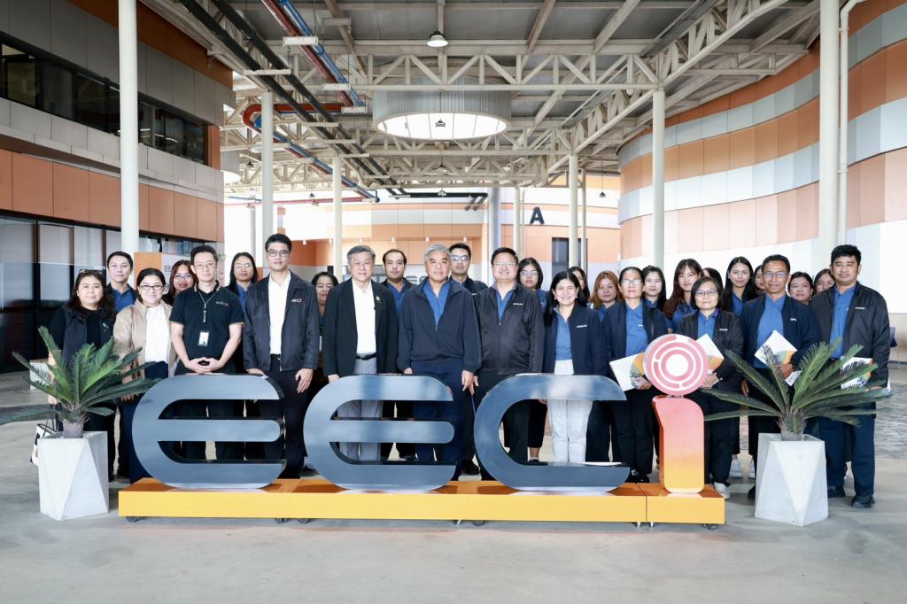 “ดีพร้อม” เปิดเวทีรับฟังความคิดเห็น-ศึกษาดูงาน EECi เชื่อมโยงปัญหาความต้องการผู้ประกอบการ สู่ความร่วมมือในการขับเคลื่อนนวัตกรรมตอบโจทย์อุตสาหกรรมไทยในเศรษฐกิจยุคใหม่
