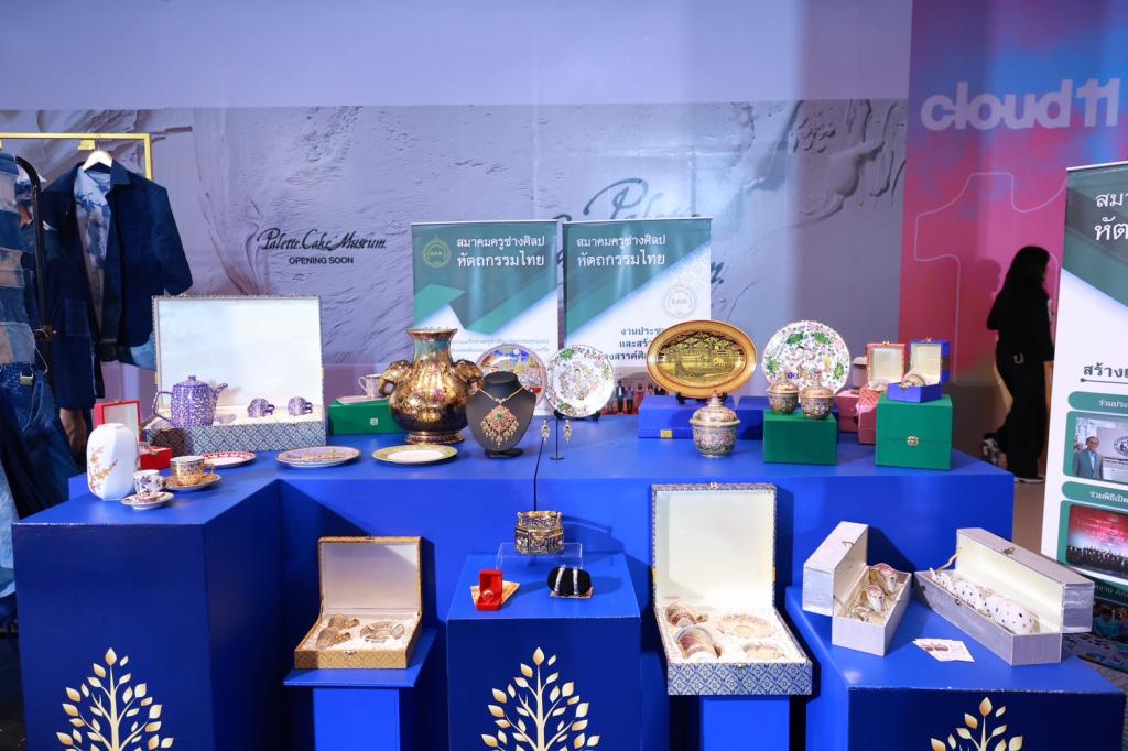 “ดีพร้อม” ขับเคลื่อน Soft Power ไทย จัดงาน "DIPROM Craft Industry" ดันหัตถกรรมไทยสู่สากลชูแนวคิด Eco-Craft เชื่อมโยงผลิตภัณฑ์ชุมชนสู่ตลาดพรีเมียม