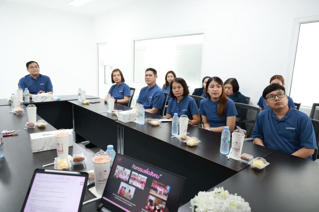 “รองอธิบดีพลาวุธ” นำทีม “ดีพร้อม” ลุยเมืองชาละวัน ตรวจเยี่ยม บจก.เค.พี.เอ็กซ์คลูซีฟ กรุ๊ป ยกระดับมาตรฐาน–Smart Factory เสริมแกร่ง OEM ไทย