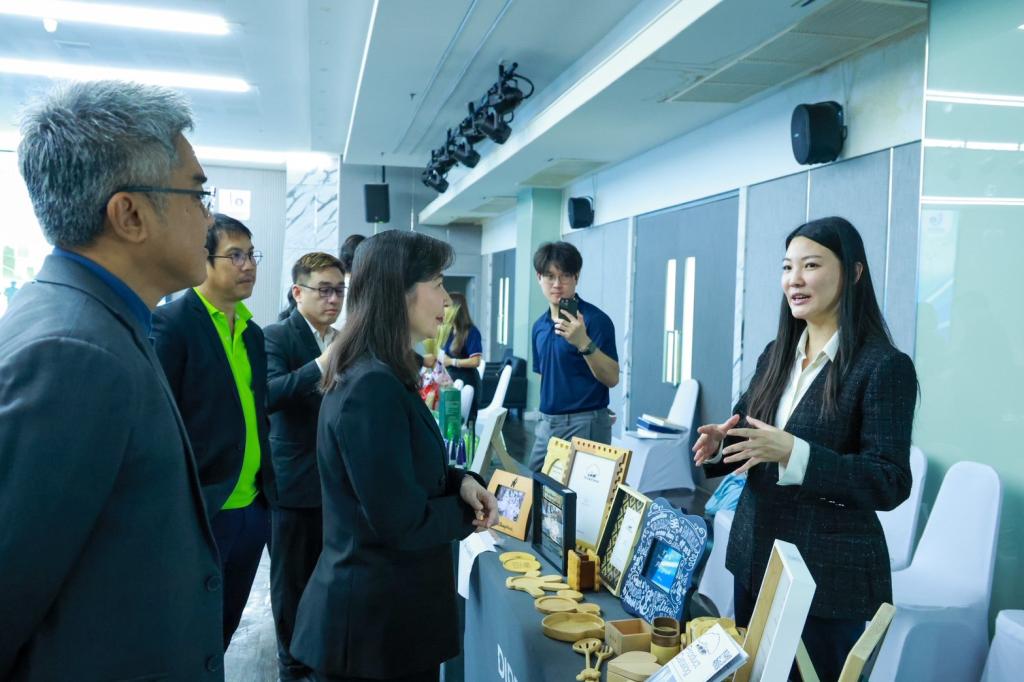 “อธิบดีณัฏฐิญา” ปิดกิจกรรม DIPROM Young SMEs Network รุ่นที่ 3 เชื่อมเครือข่ายนักธุรกิจรุ่นใหม่ สร้างมูลค่าทางเศรษฐกิจกว่า 47 ล้านบาท พร้อมชู 3 กิจการต้นแบบความสำเร็จ ต่อยอดพลังเครือข่ายสู่การเติบโตอย่างยั่งยืน