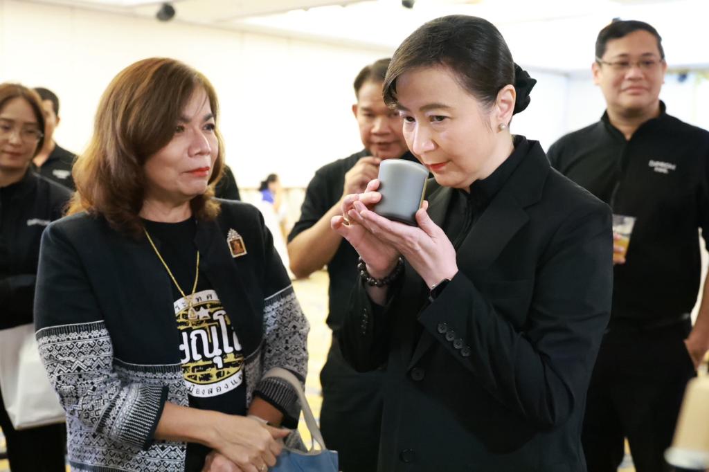 “ดีพร้อม” ปรับ “คพอ.” รับธุรกิจยุคใหม่ เดินหน้าเชื่อม 4 ภูมิภาค ต่อยอดการค้า–การลงทุน คาดปี 69 สร้างมูลค่ากว่า 175 ล้านบาท