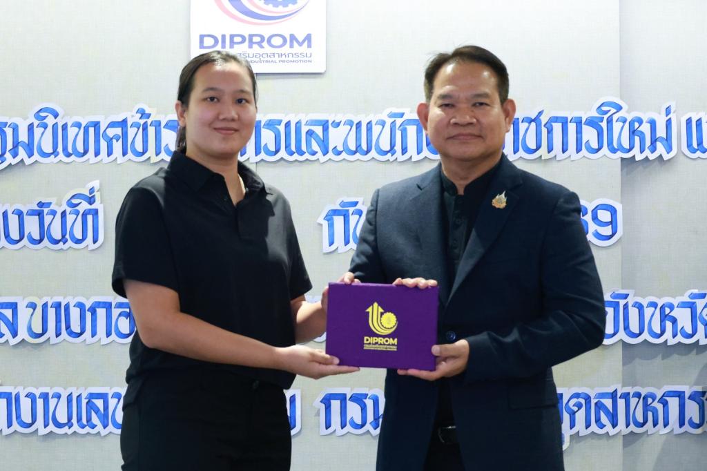 “รองอธิบดีสุรพล” มอบโอวาทบุคลากรดีพร้อมบรรจุใหม่ เน้นให้ยึดมั่นวินัยและธรรมาภิบาล พร้อมเป็นพลังขับเคลื่อนองค์กร